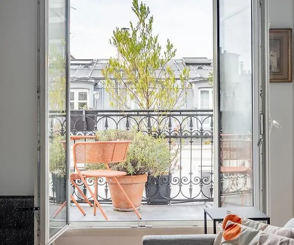Veeve - Spire View Paris